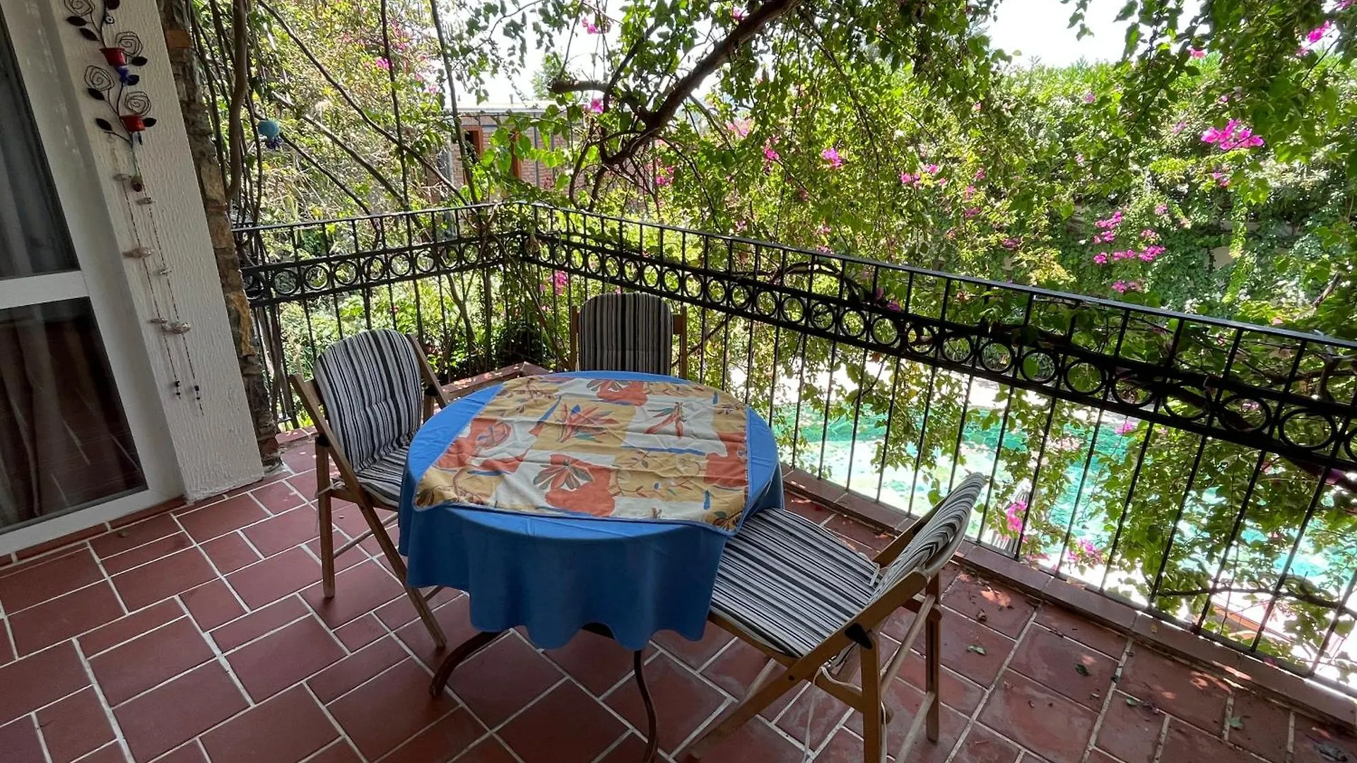 Triplex Villa With Private Pool And Garden 博德鲁姆
